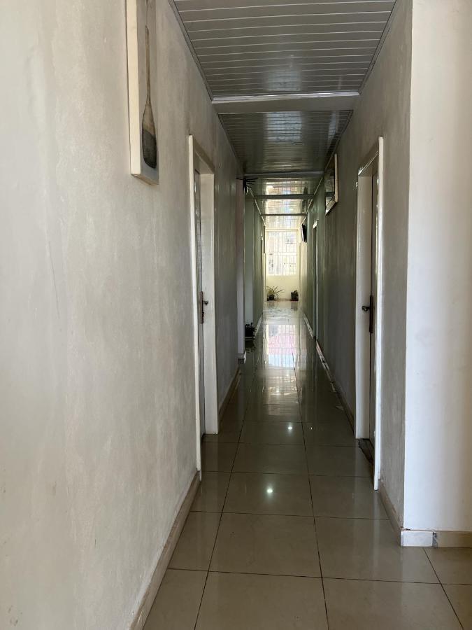 Sky Inn Hotel Freetown Exterior photo
