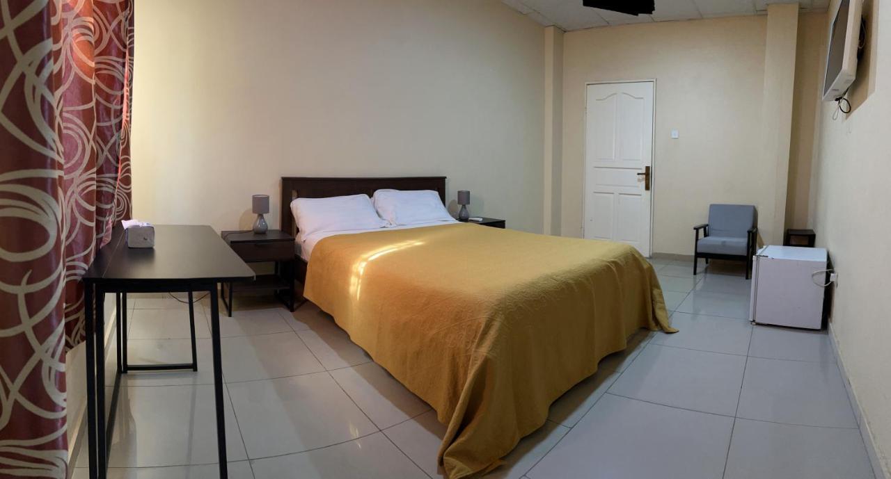 Sky Inn Hotel Freetown Exterior photo