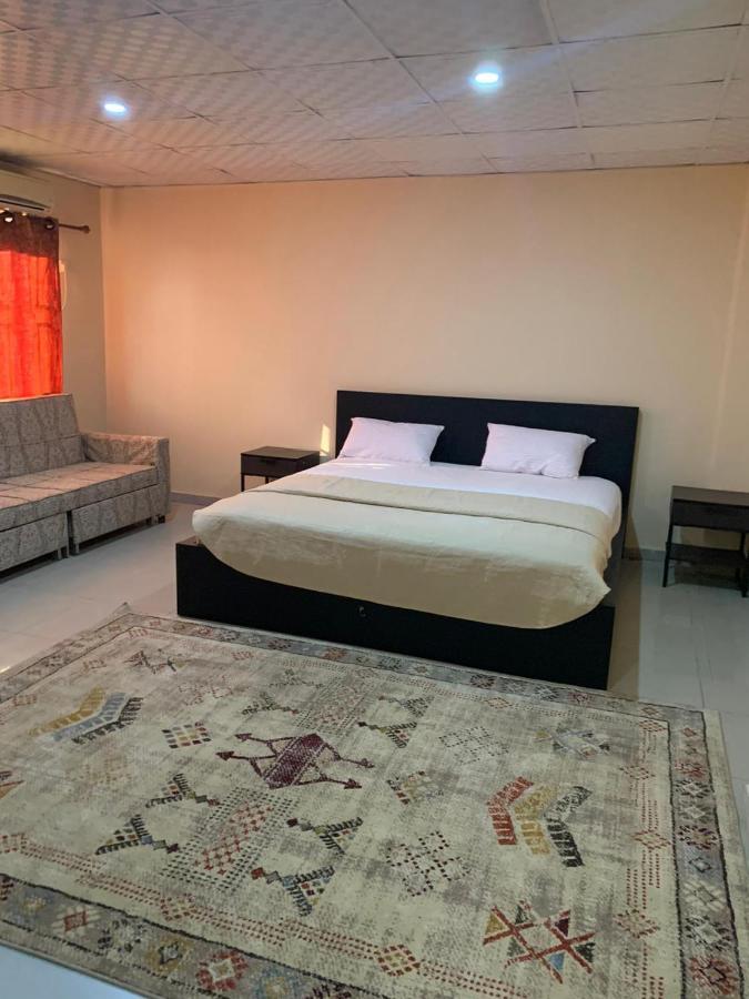 Sky Inn Hotel Freetown Exterior photo